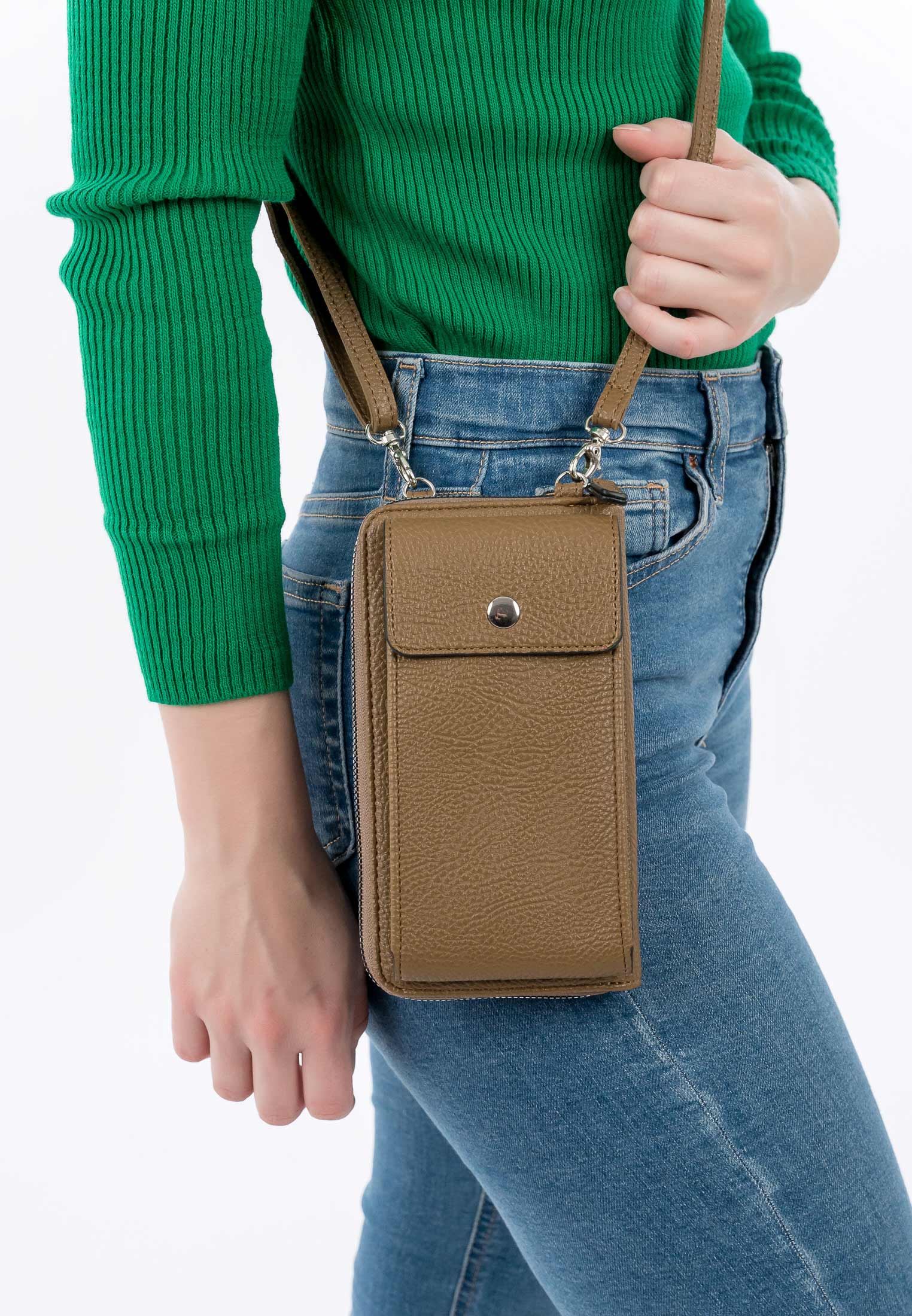 EMILY & NOAH Handyetui E&N Emma Braun 62483952 darkmud 952