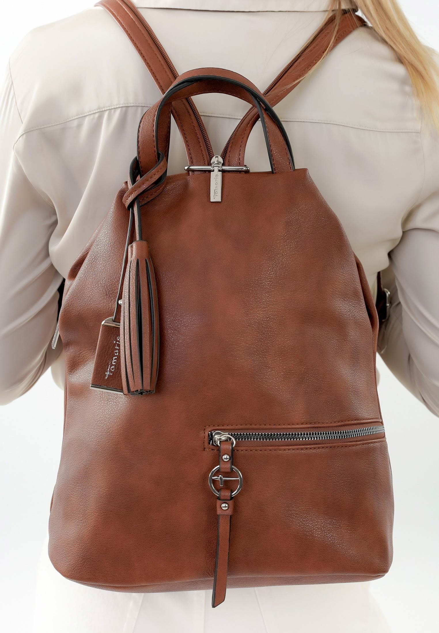 32804700_04 Tamaris Rucksack TAS Nele mittel Braun 32804700 cognac 700