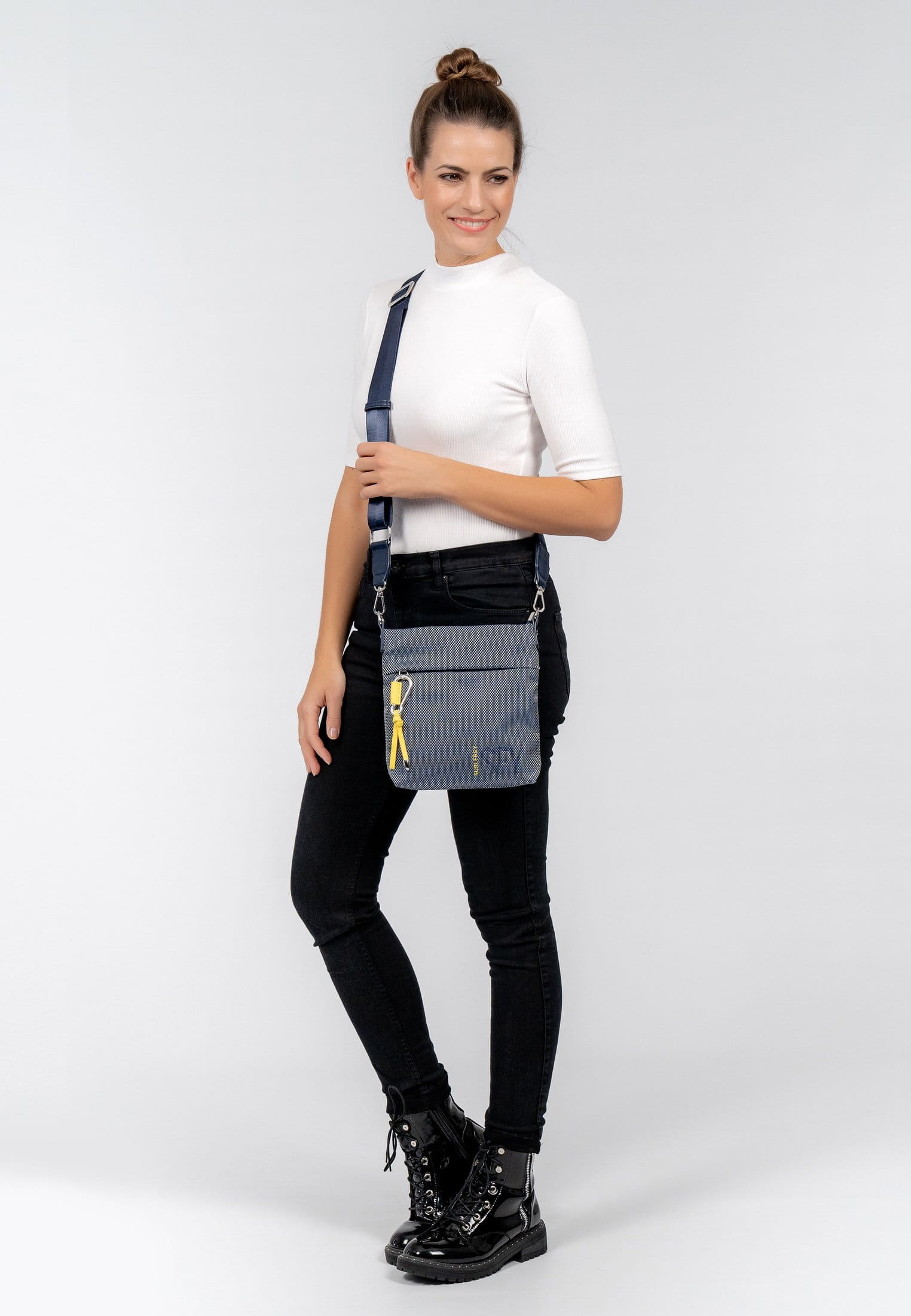 SURI FREY Umhängetasche SURI Sports Marry Blau 18023500 blue 500