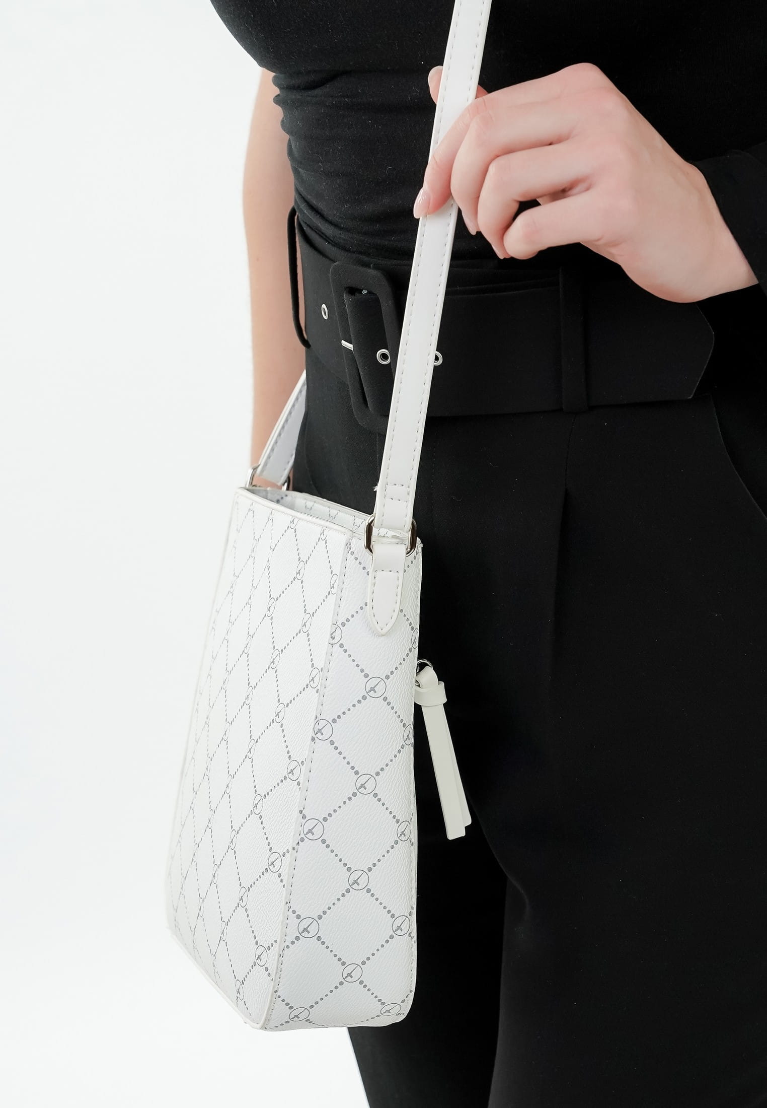 30103303_04 Tamaris Umhängetasche TAS Anastasia groß Weiß 30103303 white/white 303