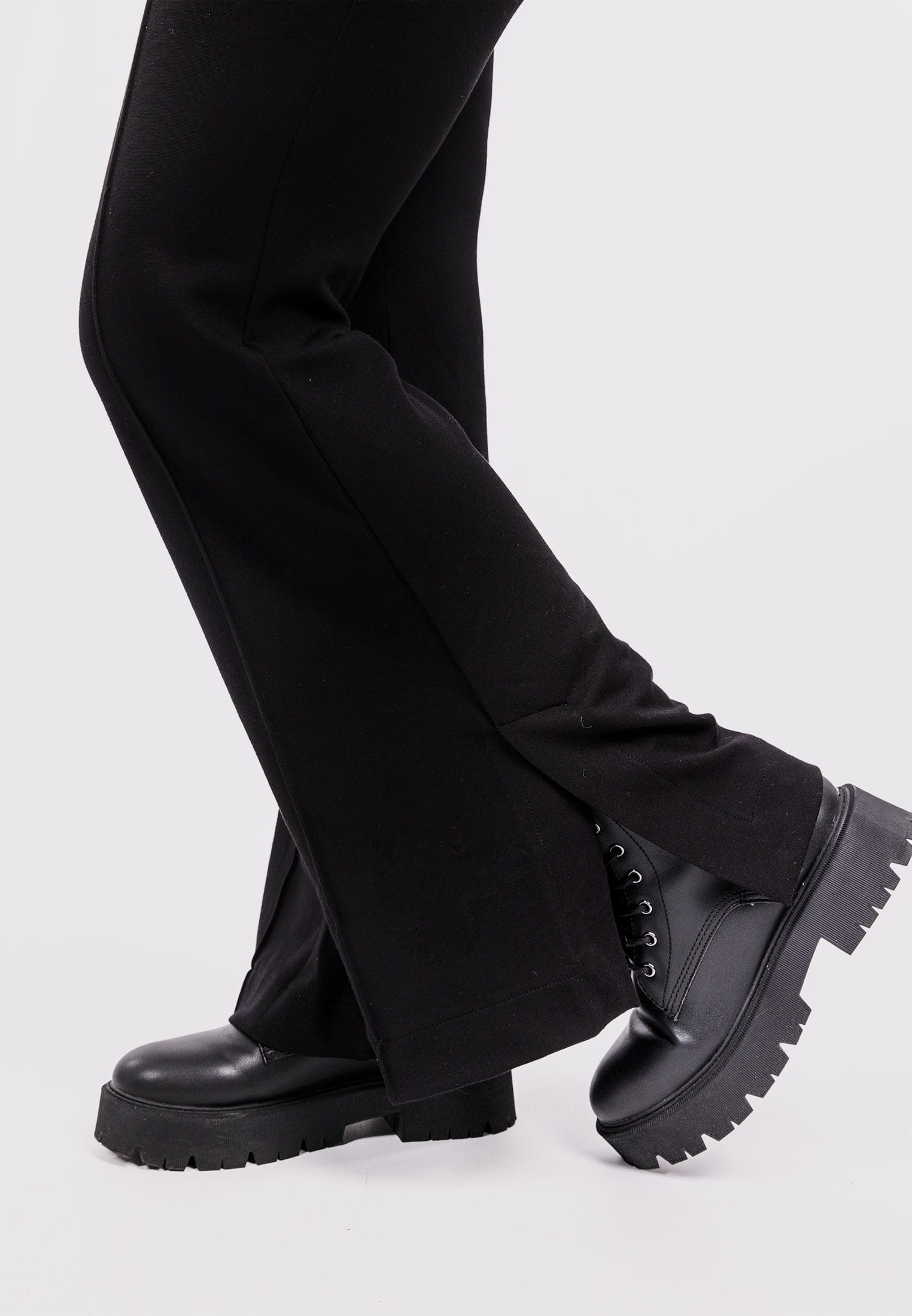 SFW10024-L-100_09 SURI FREY Stoffhose mit Ziernaht Freyday Schwarz SFW10024-L-100 L