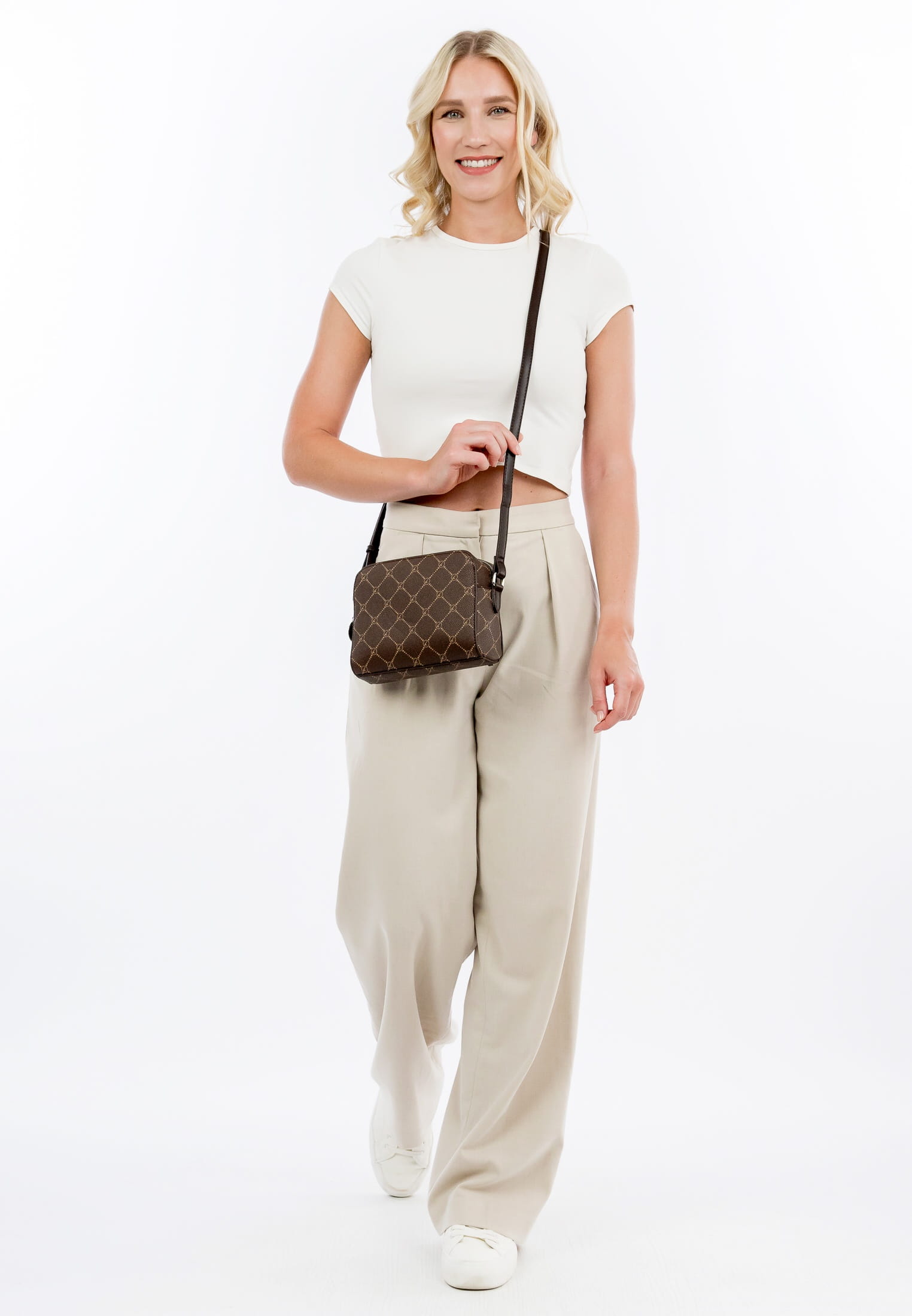 30101218_02 Tamaris Umhängetasche TAS Anastasia klein Braun 30101218 darkbrown 218