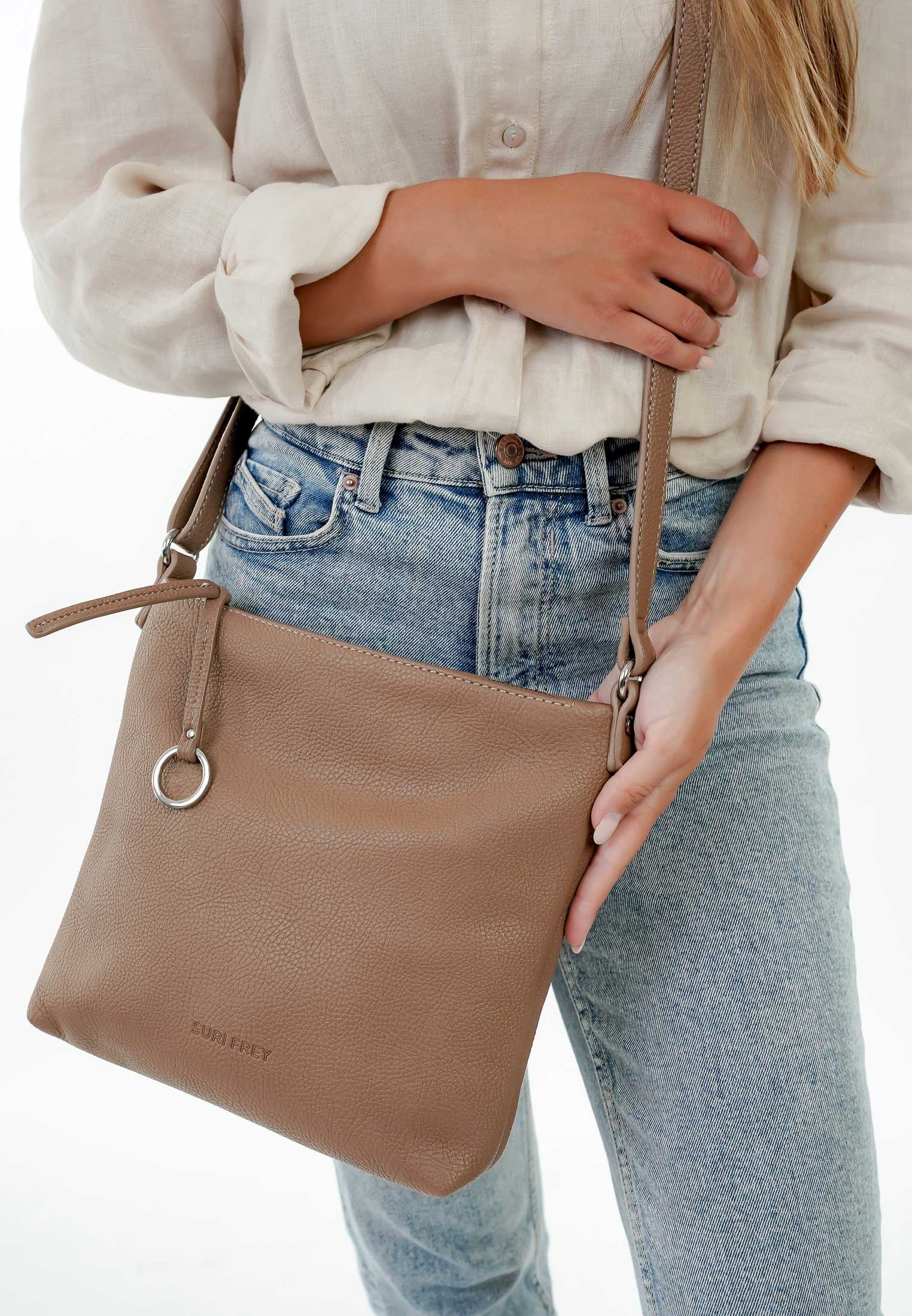 SURI FREY Umhängetasche Debby Beige 13602950 darktaupe 950
