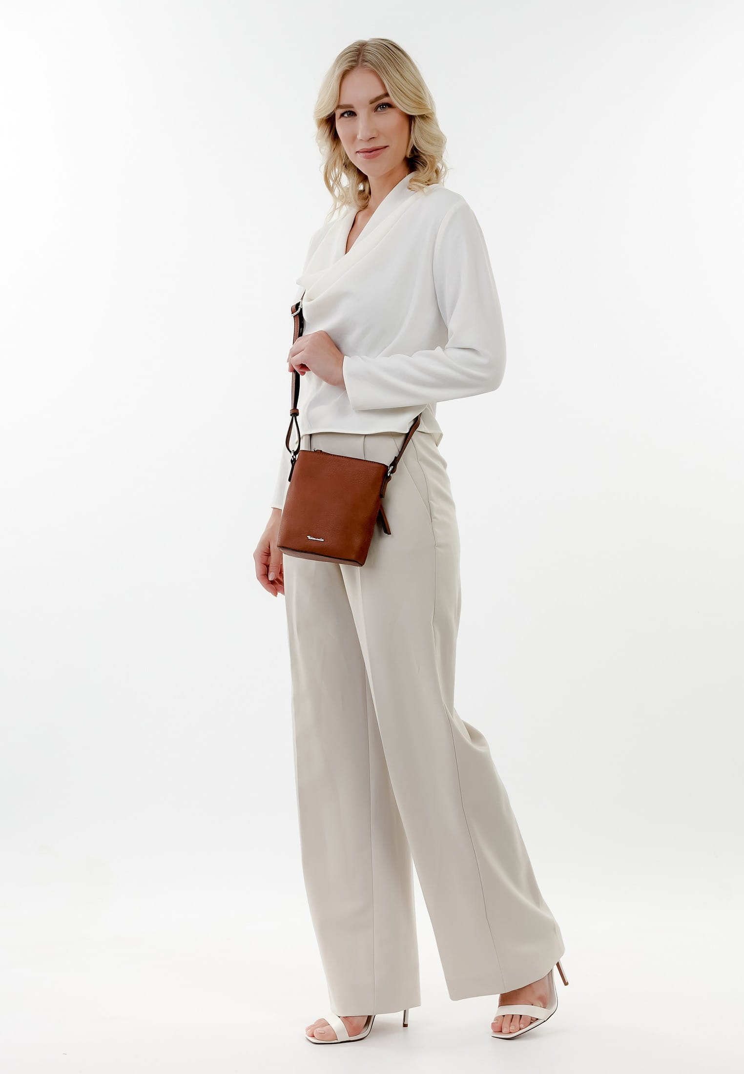 Tamaris Umhängetasche TAS Alessia klein Braun 30444700 cognac 700