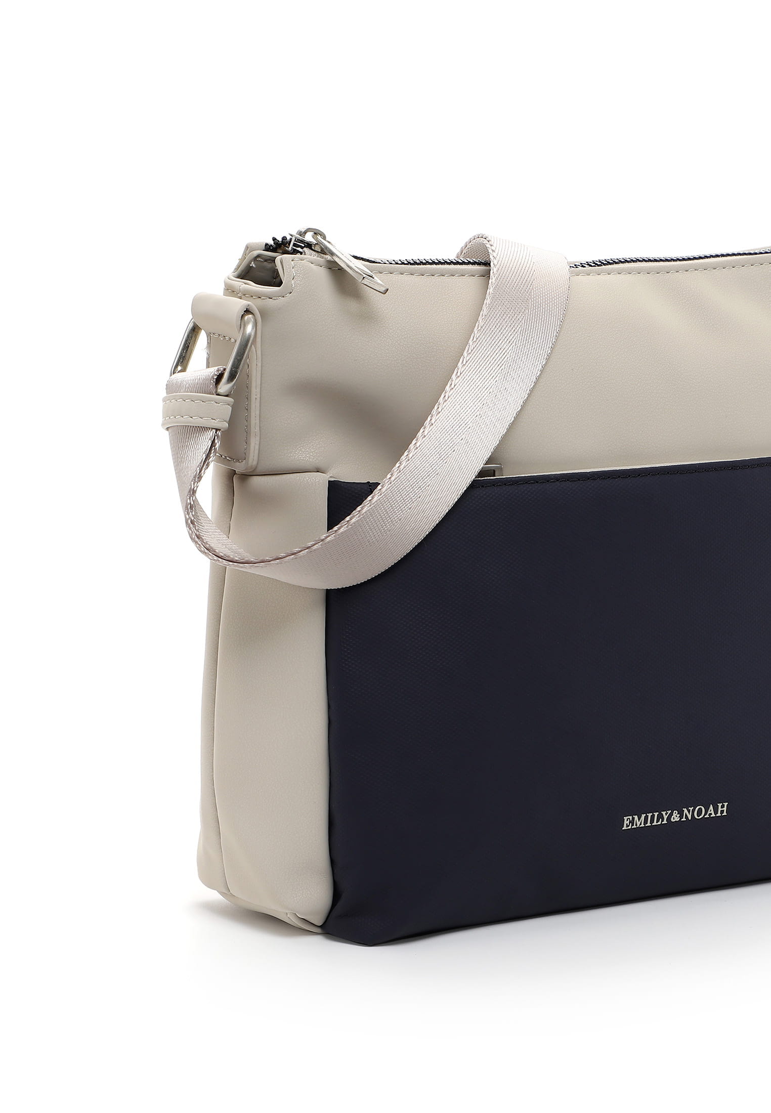 EMILY & NOAH Umhängetasche E&N Bettina mittel Blau 64540500 blue 500