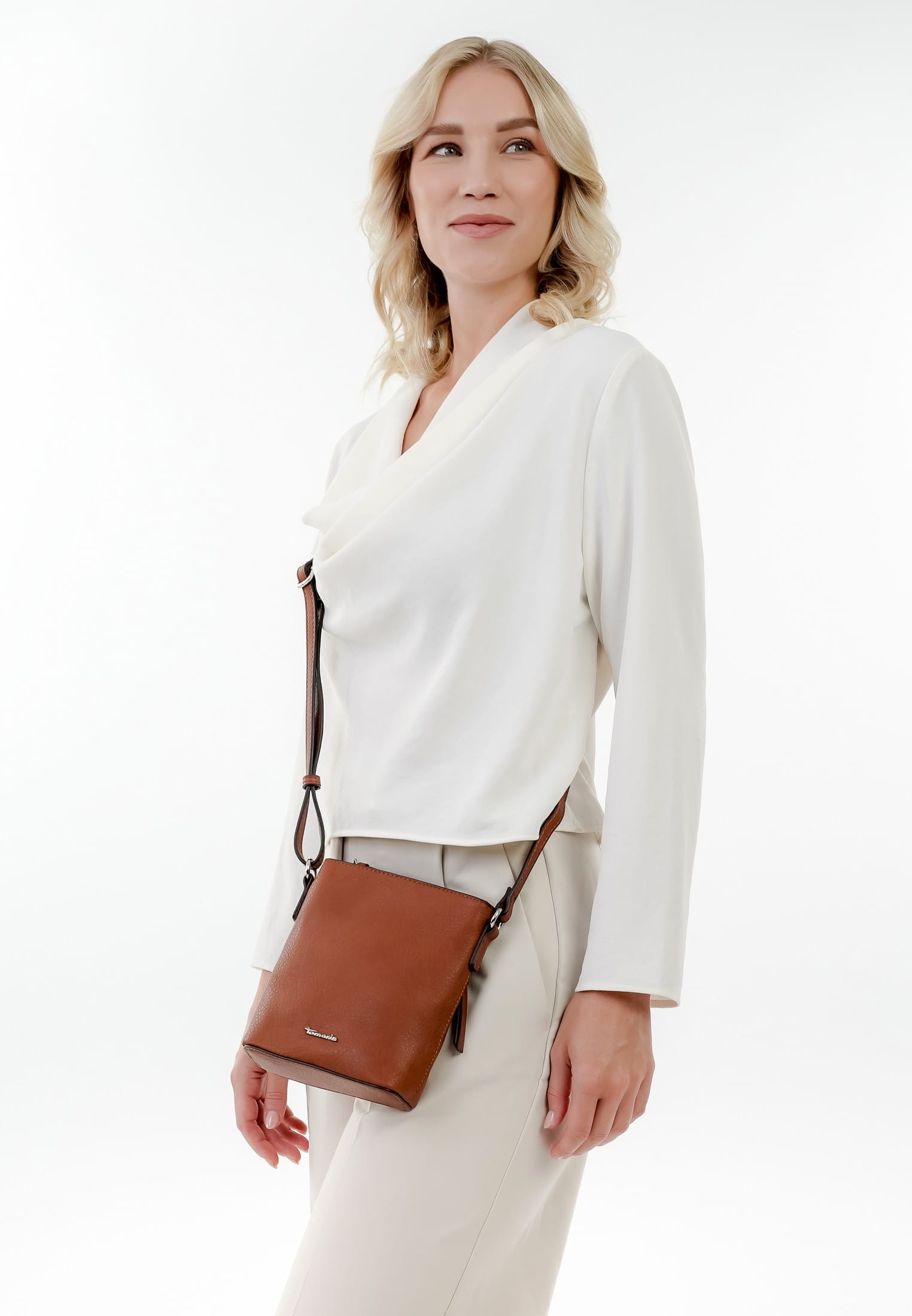 Tamaris Umhängetasche TAS Alessia klein Braun 30444700 cognac 700