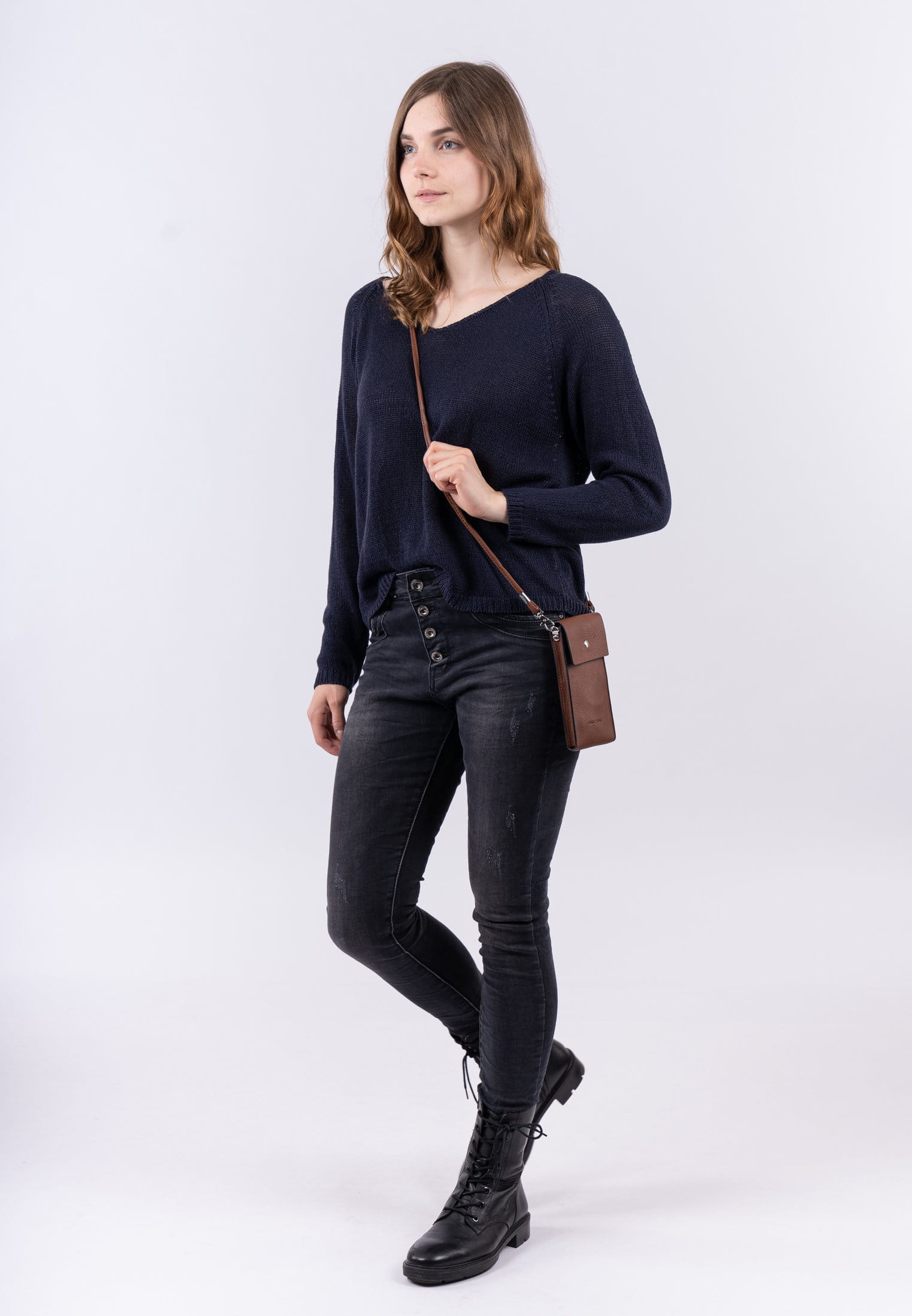 EMILY & NOAH Handyetui Emma  Braun 62482700 cognac 700