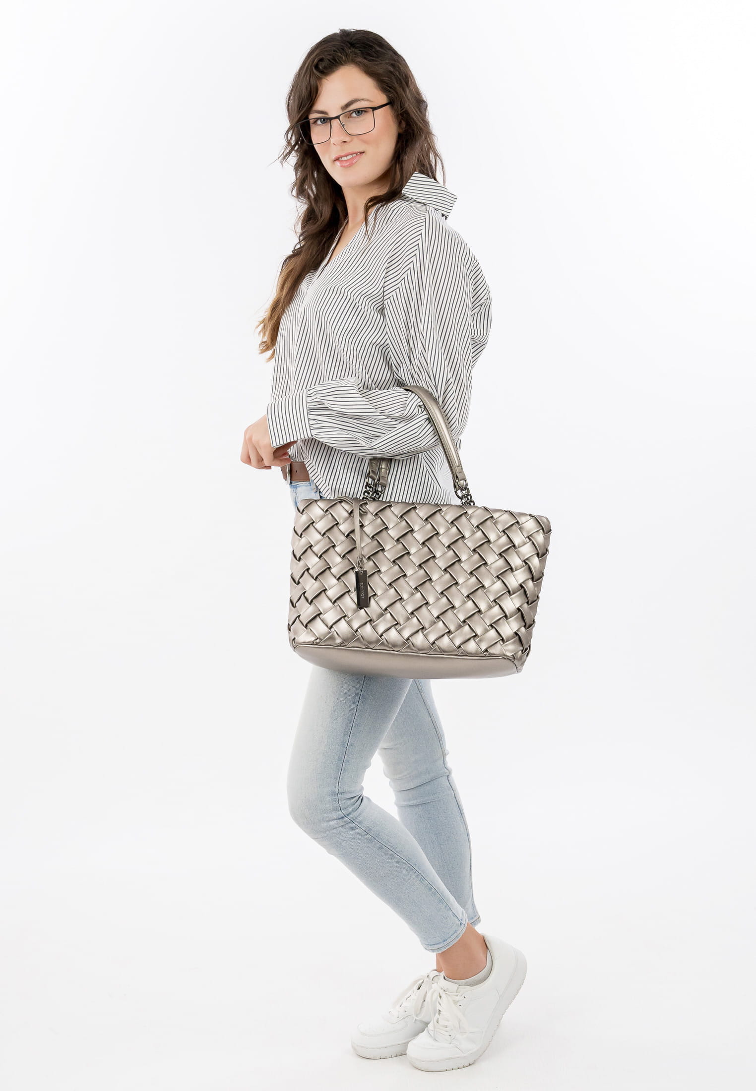 SURI FREY Shopper SFY Betty mittel Silber 14384833 darksilver 833