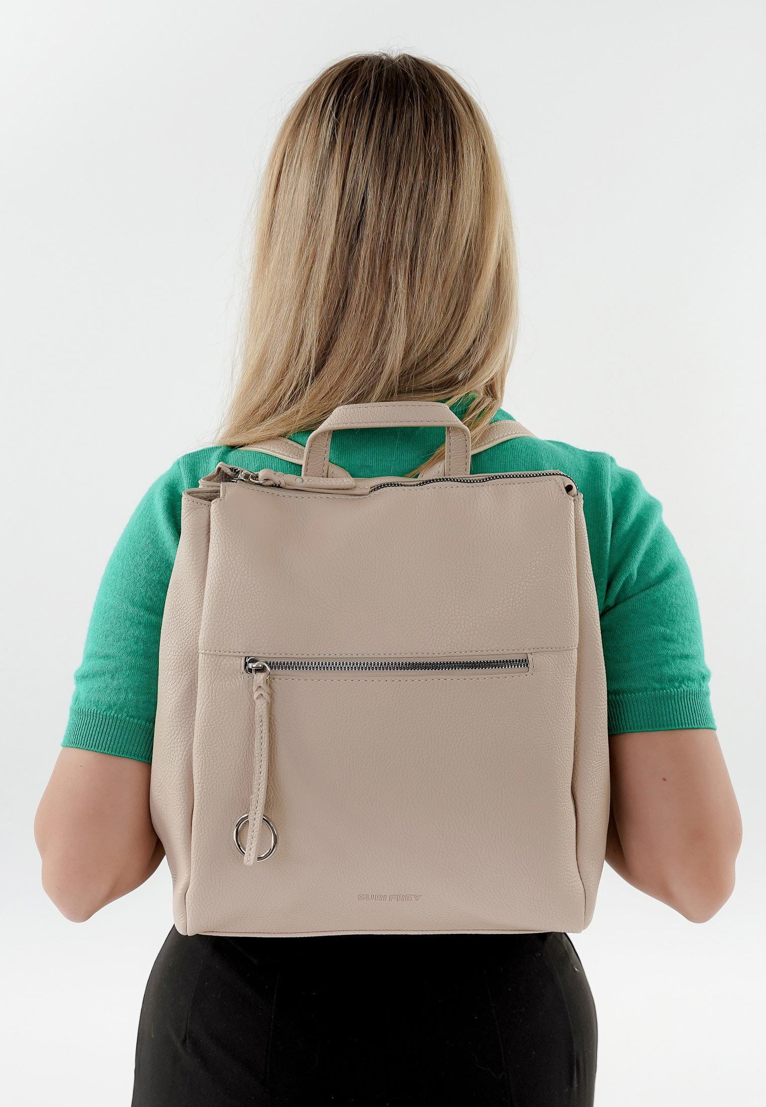 14141420_03 SURI FREY Rucksack SFY Debby mittel Beige 14141420 sand 420
