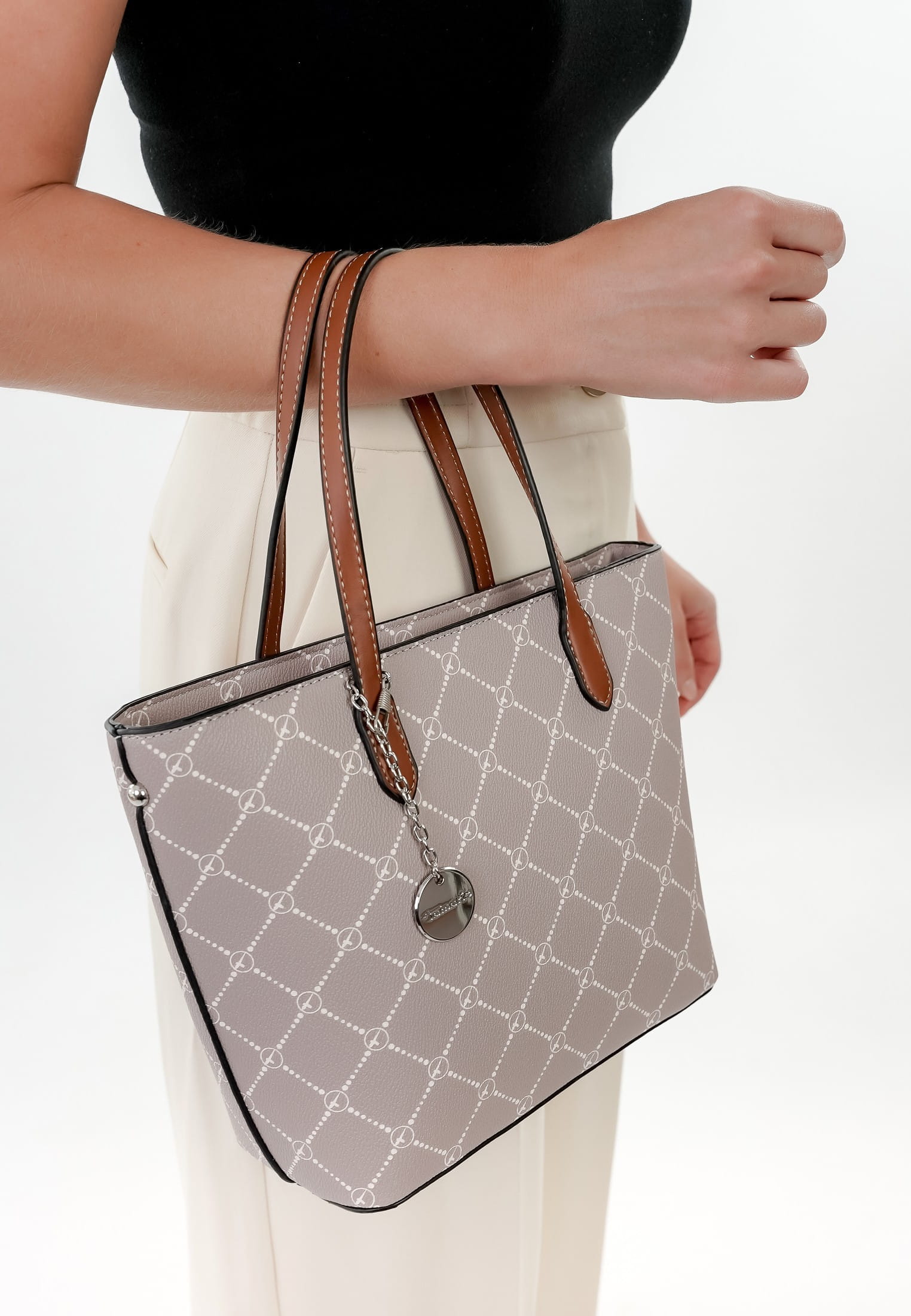30106900_04 Tamaris Shopper TAS Anastasia klein Braun 30106900 taupe 900
