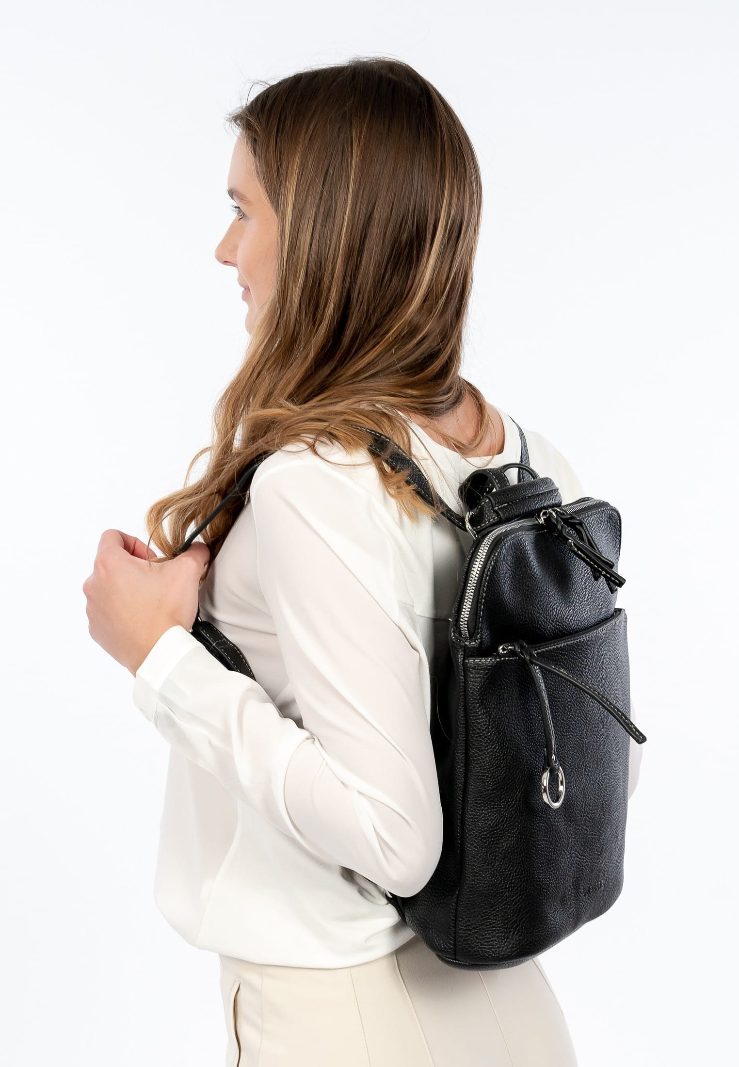 13606100_04 SURI FREY Rucksack Debby mittel Schwarz 13606100 black 100