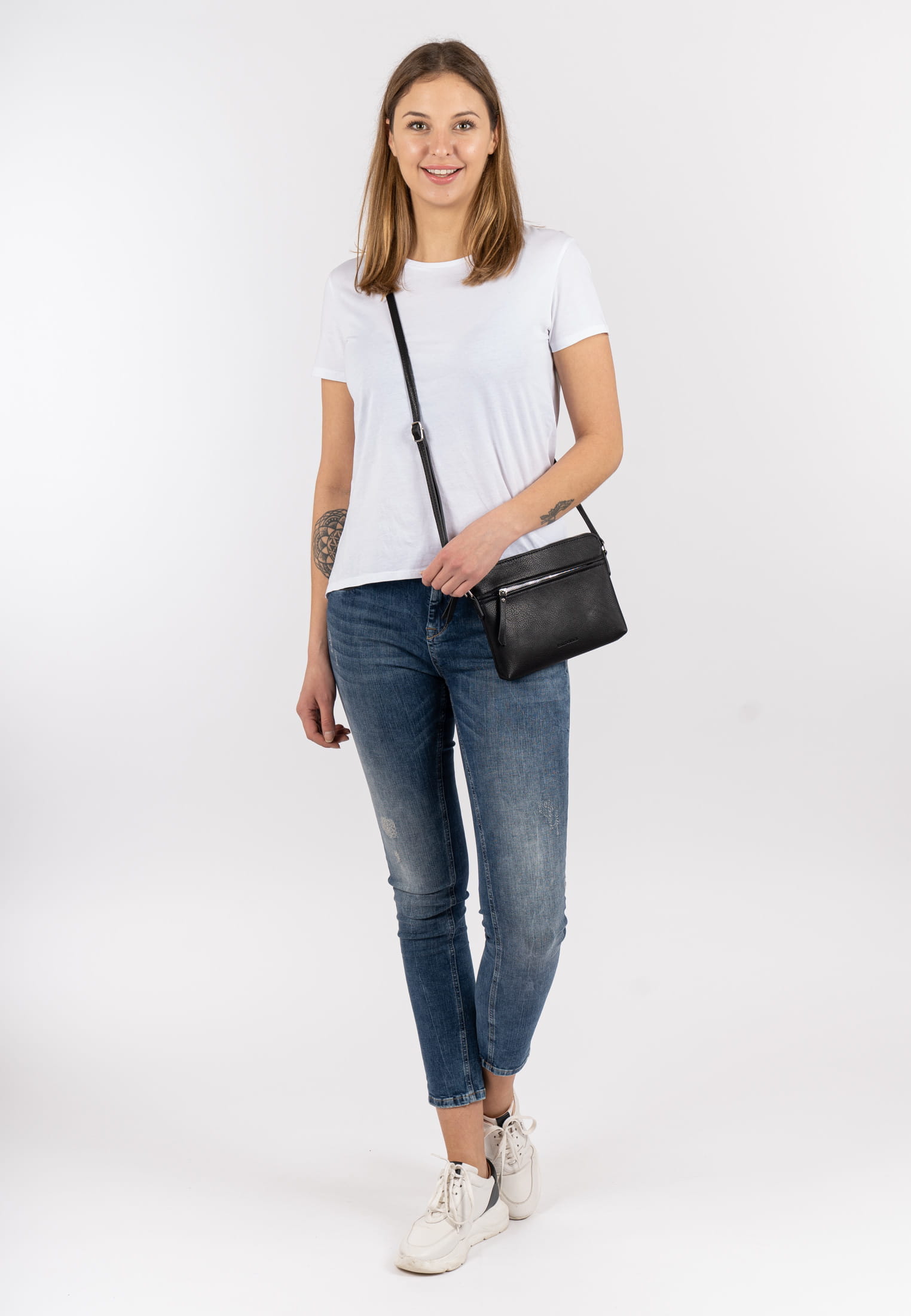 62484100_02 EMILY & NOAH Umhängetasche Emma mittel Schwarz 62484100 black 100