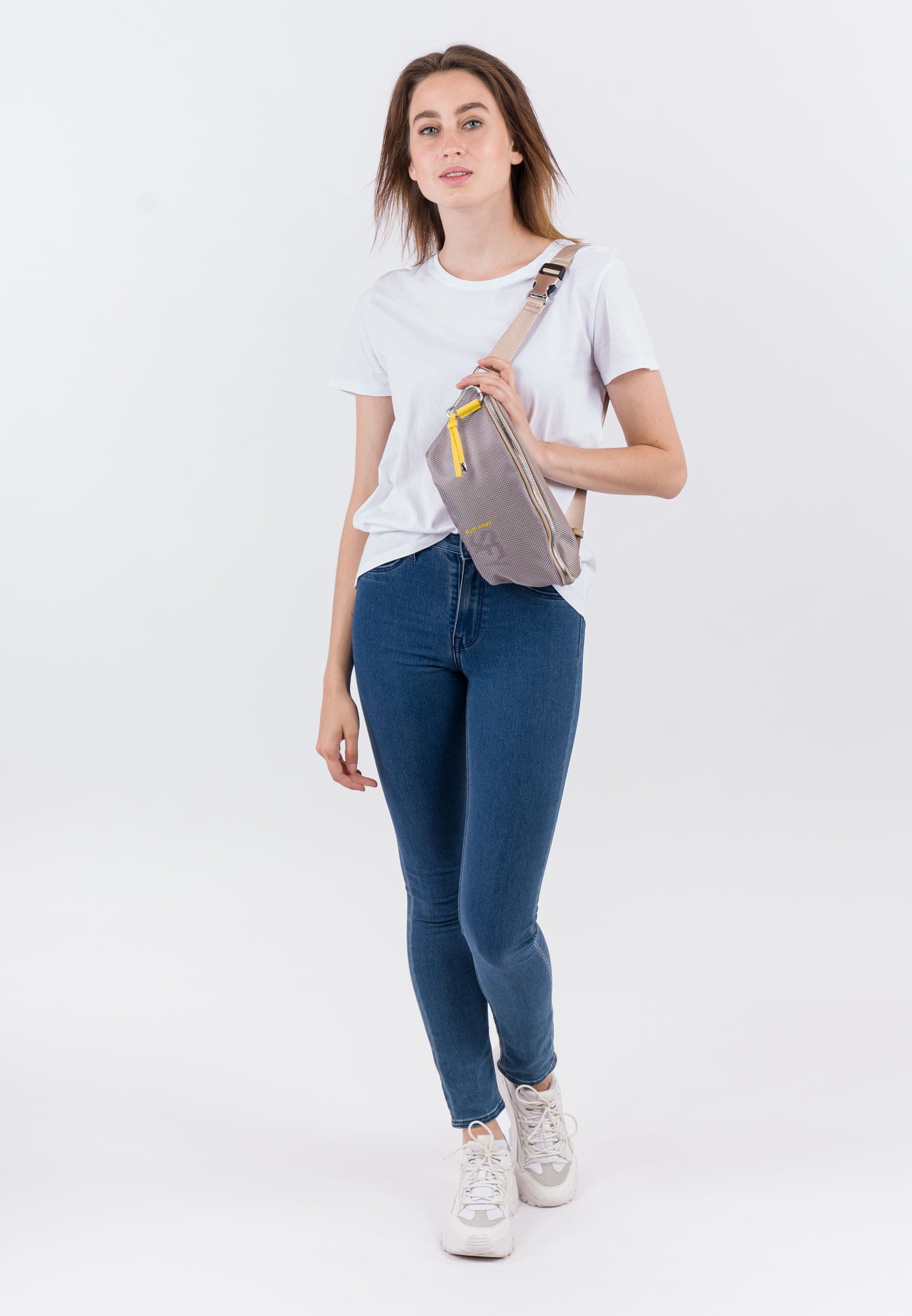 18016420_02 SURI FREY Gürteltasche SURI Sports Marry Beige 18016420 sand 420