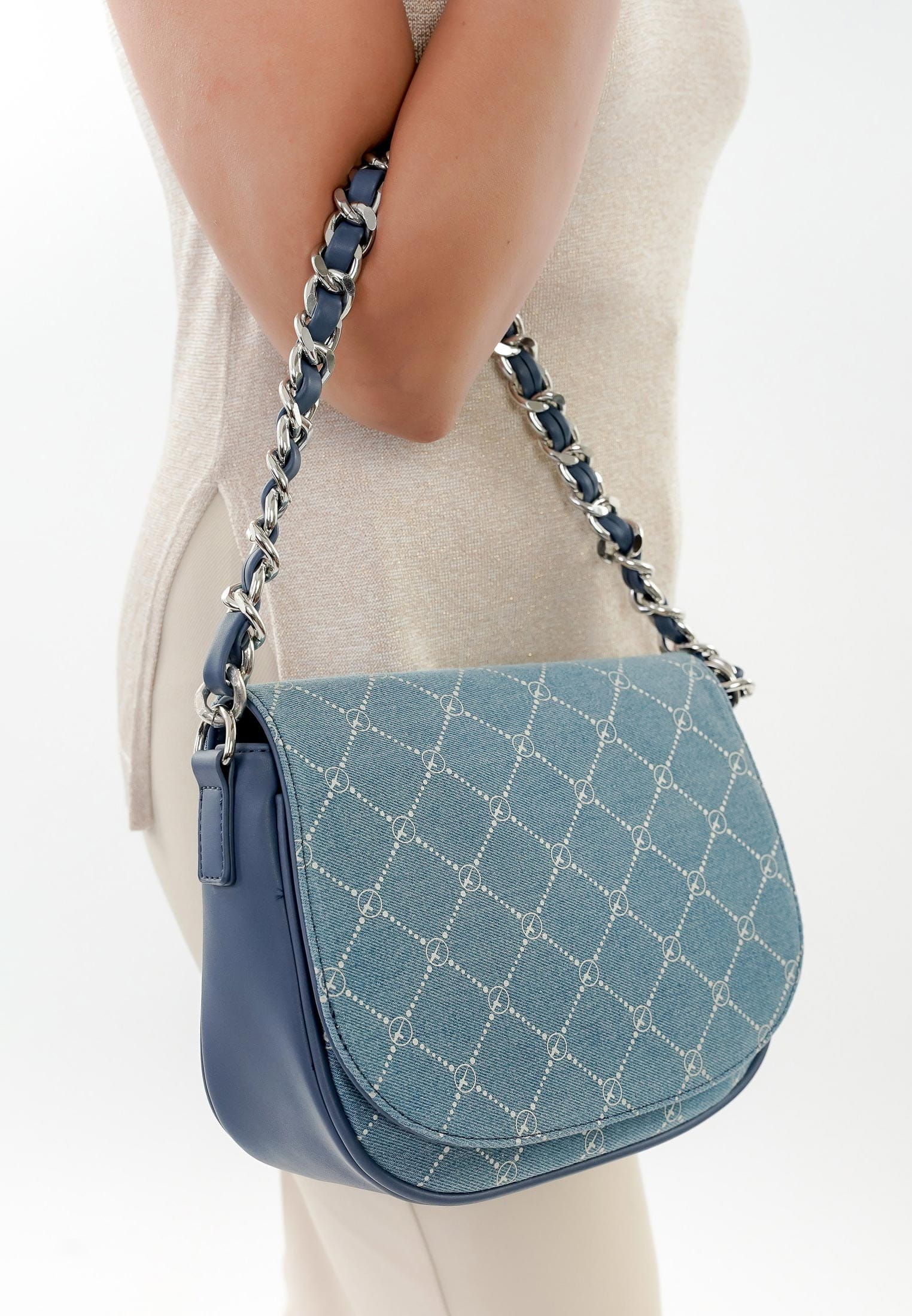 32980530_04 Tamaris Umhängetasche TAS Anita klein Blau 32980530 lightblue 530