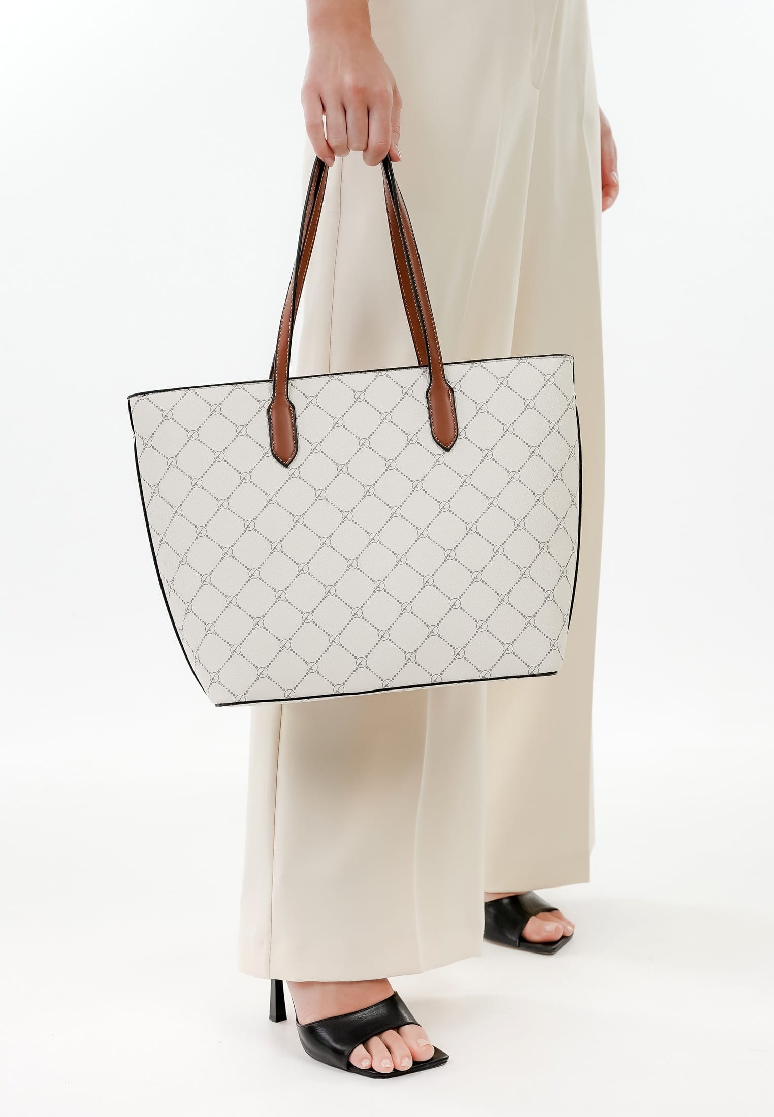 30107320_04 Tamaris Shopper TAS Anastasia groß Grau 30107320 ecru 320